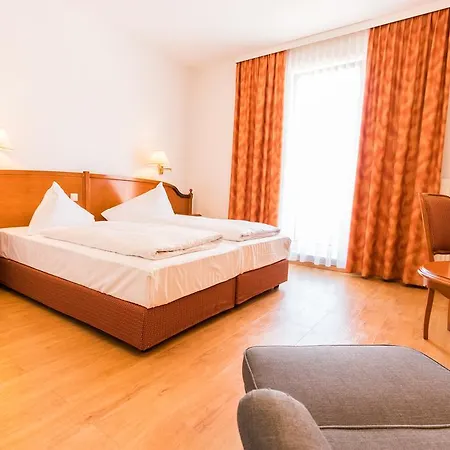 Отель Familie Hopfeld - Dreikoenigshof 4*