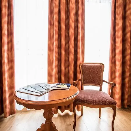 Familie Hopfeld - Dreikoenigshof 4* Stockerau