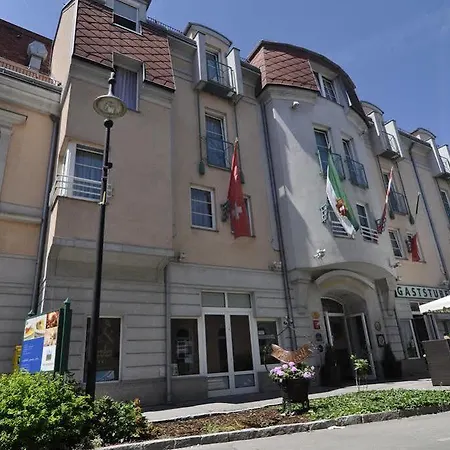 Familie Hopfeld - Dreikoenigshof Hotel Stockerau