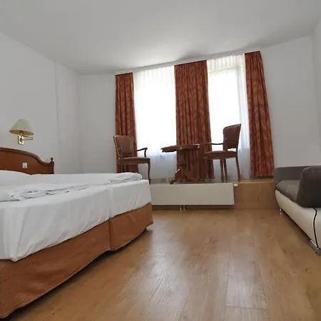 Familie Hopfeld - Dreikoenigshof Hotel 4*