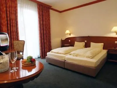 Familie Hopfeld - Dreikoenigshof Stockerau