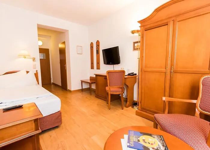 Familie Hopfeld - Dreikoenigshof 4* Stockerau