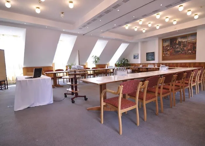 Hotel Familie Hopfeld - Dreikoenigshof Stockerau